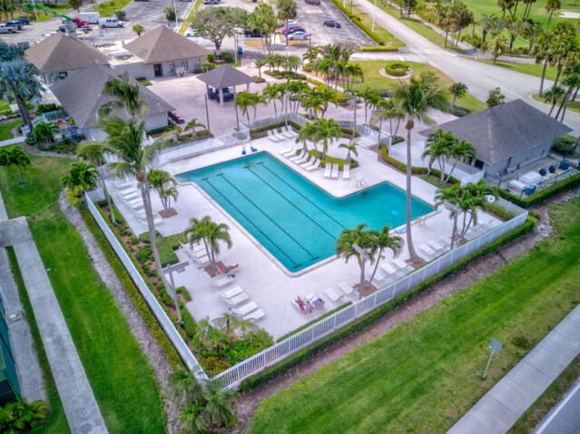 For Sale: $995,000 (3 beds, 3 baths, 2106 Square Feet)