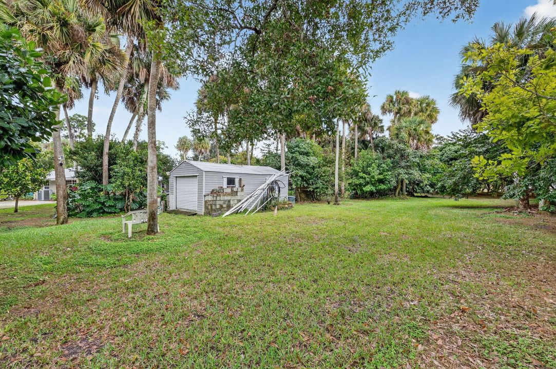 合同活跃: $1,050,000 (4 贝兹, 3 浴室, 3006 平方英尺)