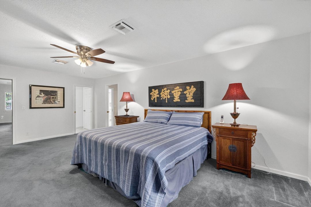 合同活跃: $1,050,000 (4 贝兹, 3 浴室, 3006 平方英尺)