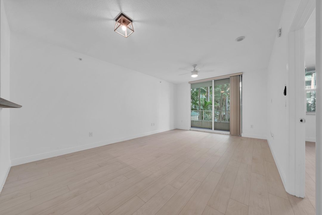 На продажу: $385,000 (1 спален, 1 ванн, 782 Квадратных фут)