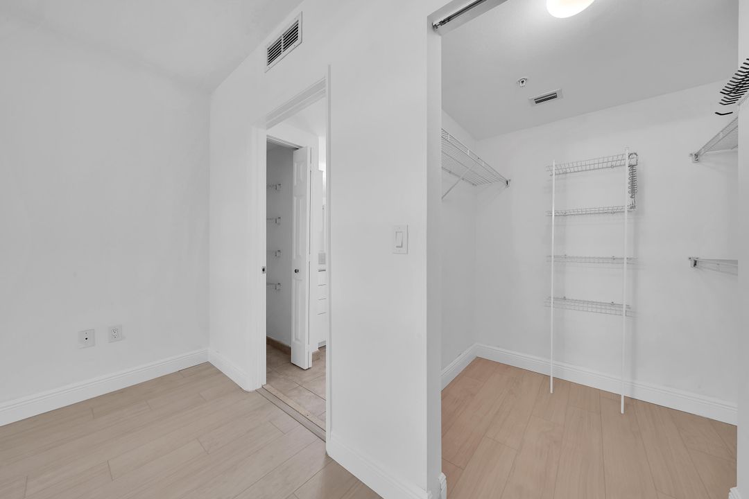 На продажу: $385,000 (1 спален, 1 ванн, 782 Квадратных фут)