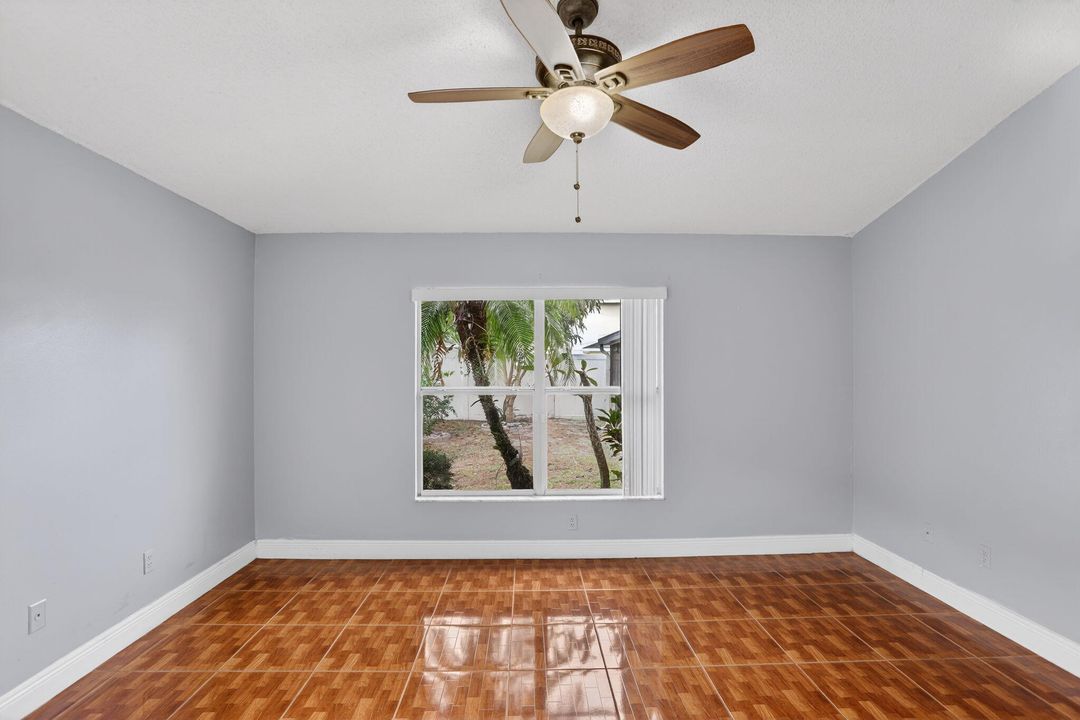 На продажу: $575,000 (4 спален, 2 ванн, 2285 Квадратных фут)