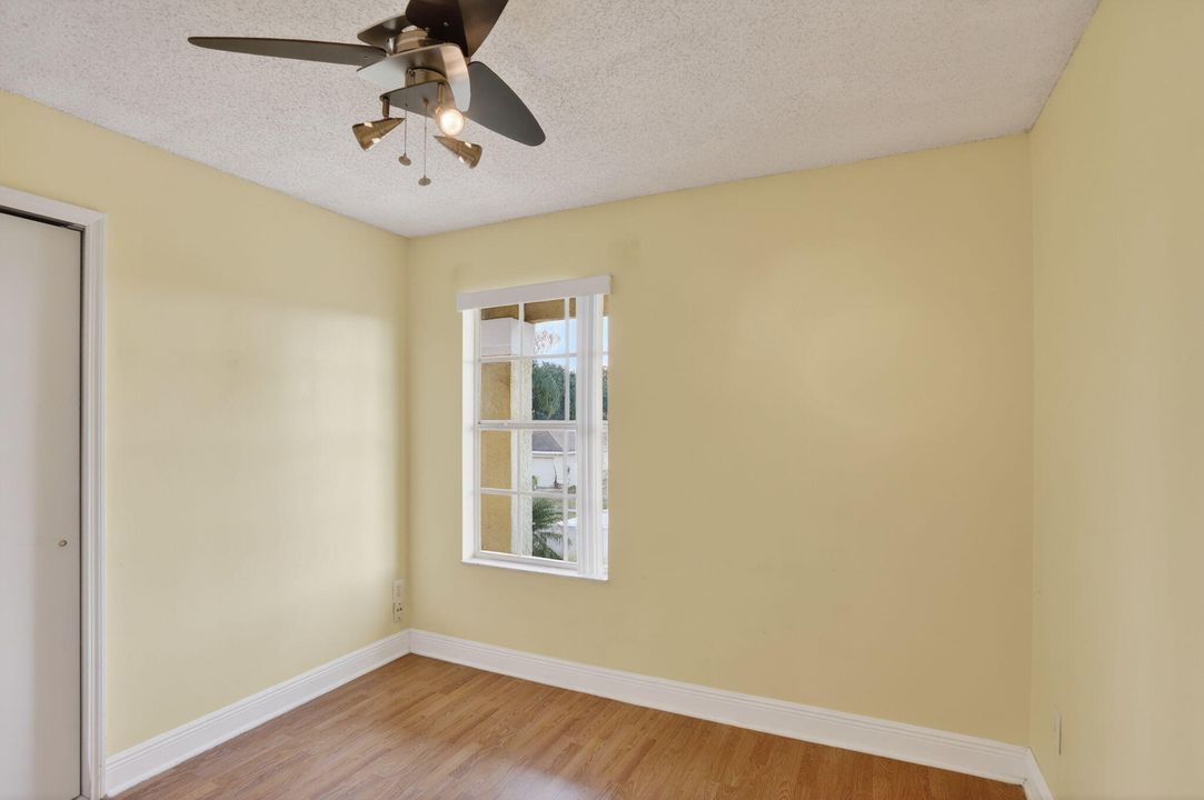 На продажу: $575,000 (4 спален, 2 ванн, 2285 Квадратных фут)