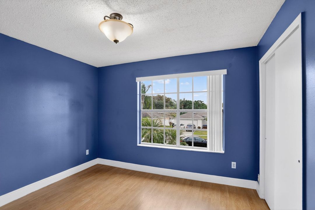 На продажу: $575,000 (4 спален, 2 ванн, 2285 Квадратных фут)