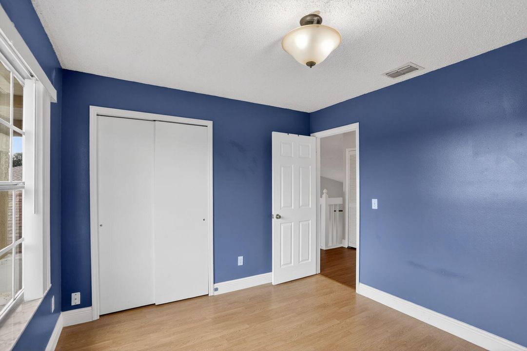 На продажу: $575,000 (4 спален, 2 ванн, 2285 Квадратных фут)