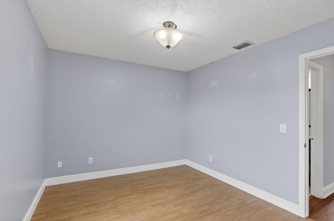 На продажу: $575,000 (4 спален, 2 ванн, 2285 Квадратных фут)