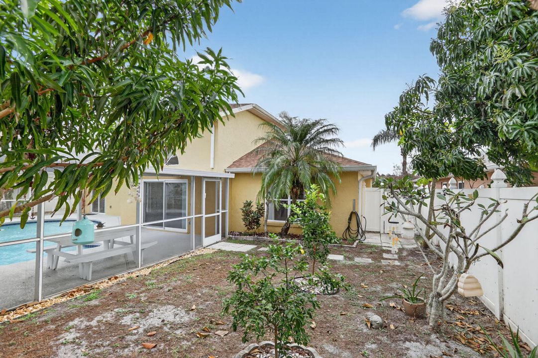 На продажу: $575,000 (4 спален, 2 ванн, 2285 Квадратных фут)