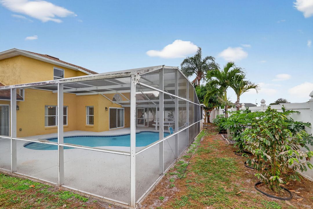 На продажу: $575,000 (4 спален, 2 ванн, 2285 Квадратных фут)