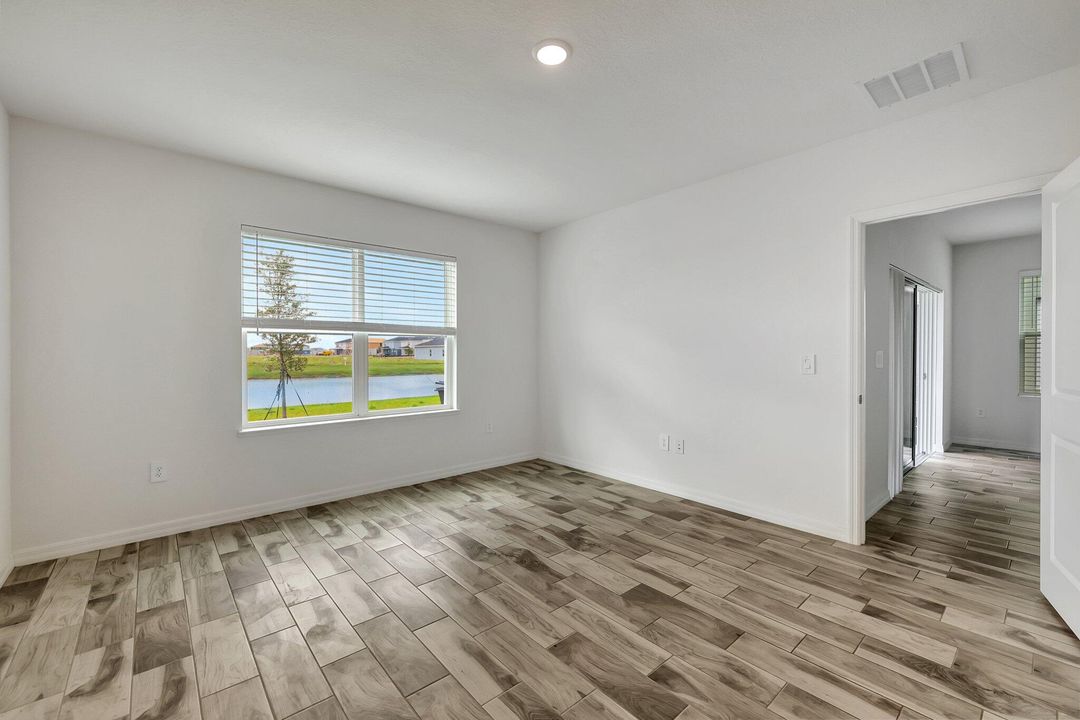 В аренду: $3,800 (5 спален, 3 ванн, 3087 Квадратных фут)