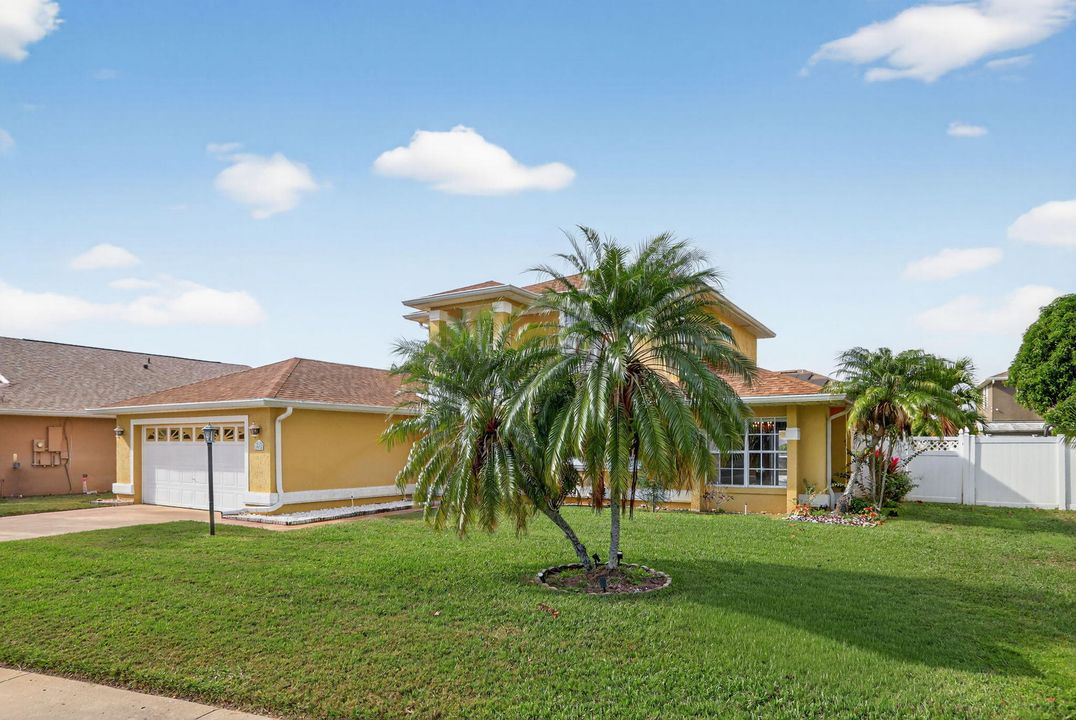 На продажу: $575,000 (4 спален, 2 ванн, 2285 Квадратных фут)