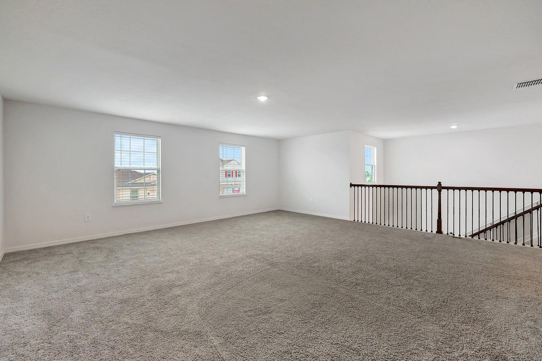 В аренду: $3,800 (5 спален, 3 ванн, 3087 Квадратных фут)