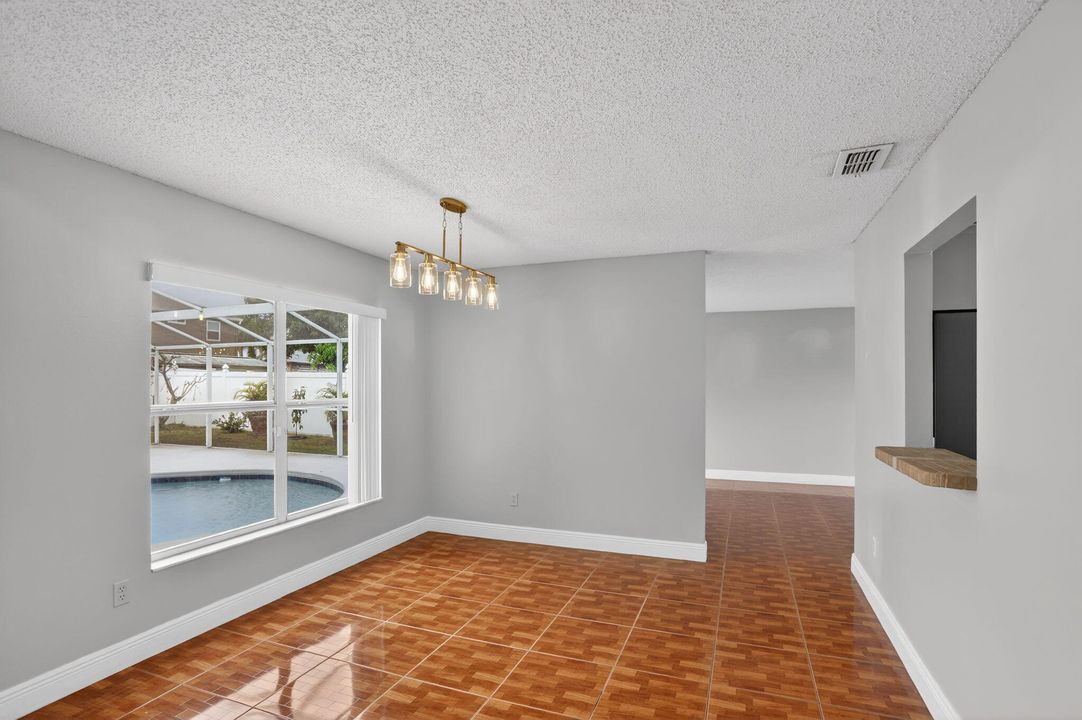 На продажу: $575,000 (4 спален, 2 ванн, 2285 Квадратных фут)