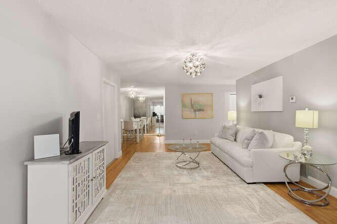 En Venta: $259,900 (2 camas, 1 baños, 1023 Pies cuadrados)