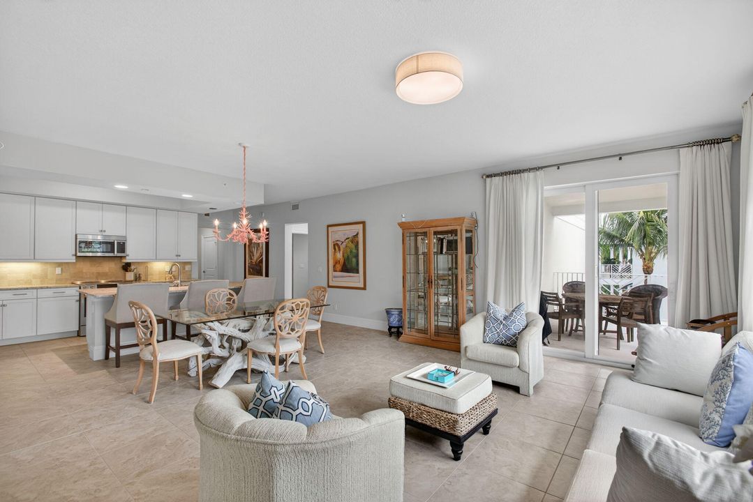 В аренду: $5,800 (3 спален, 3 ванн, 1859 Квадратных фут)