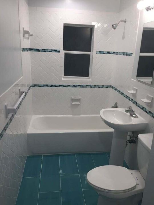 For Sale: $323,000 (4 beds, 1 baths, 1298 Square Feet)