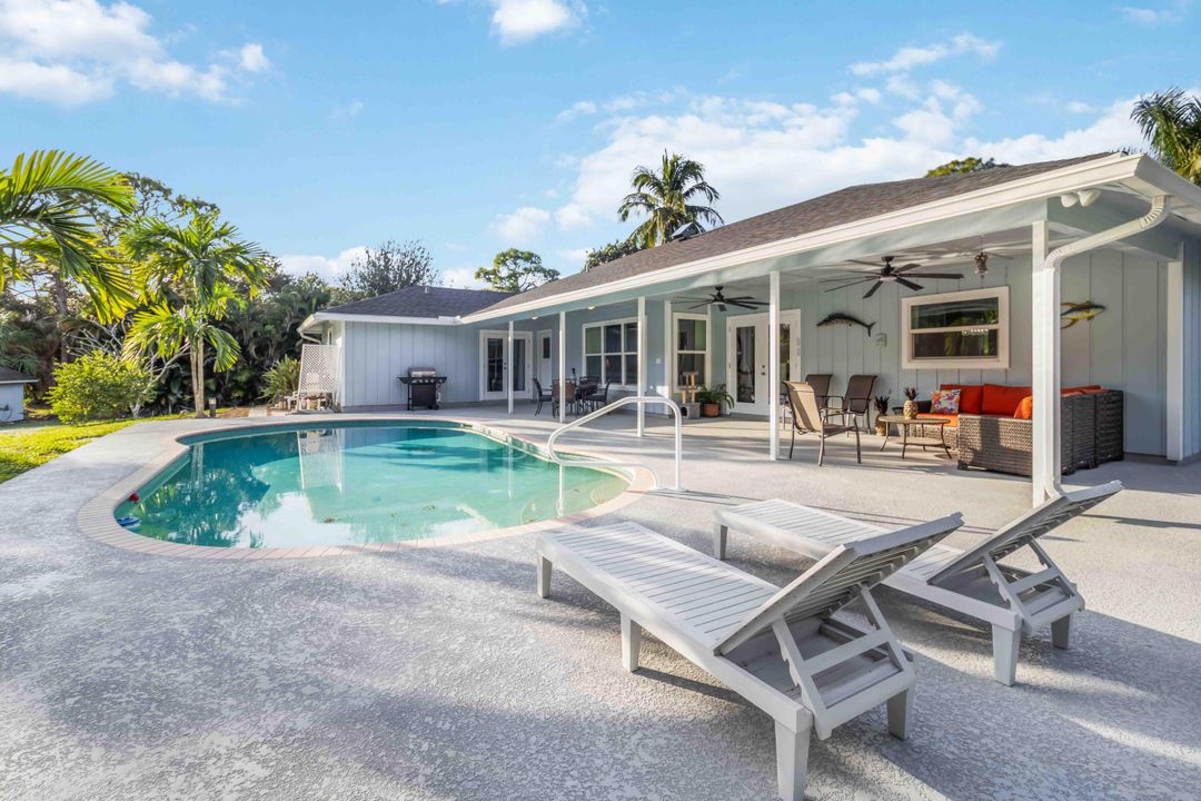 Active With Contract: $1,100,000 (4 beds, 2 baths, 2365 Square Feet)