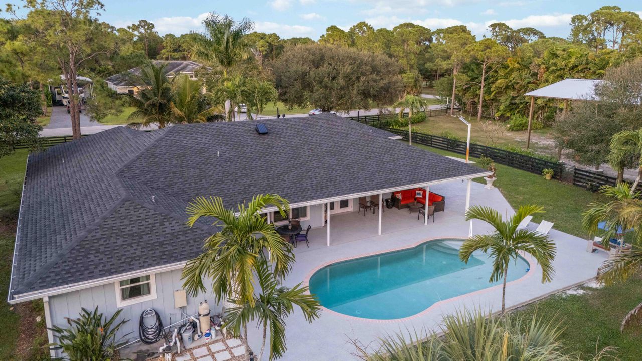 Active With Contract: $1,100,000 (4 beds, 2 baths, 2365 Square Feet)