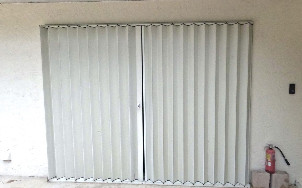 For Sale: $174,900 (2 beds, 2 baths, 1280 Square Feet)