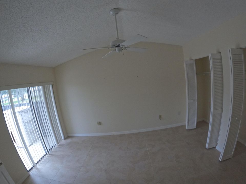 For Sale: $174,900 (2 beds, 2 baths, 1280 Square Feet)