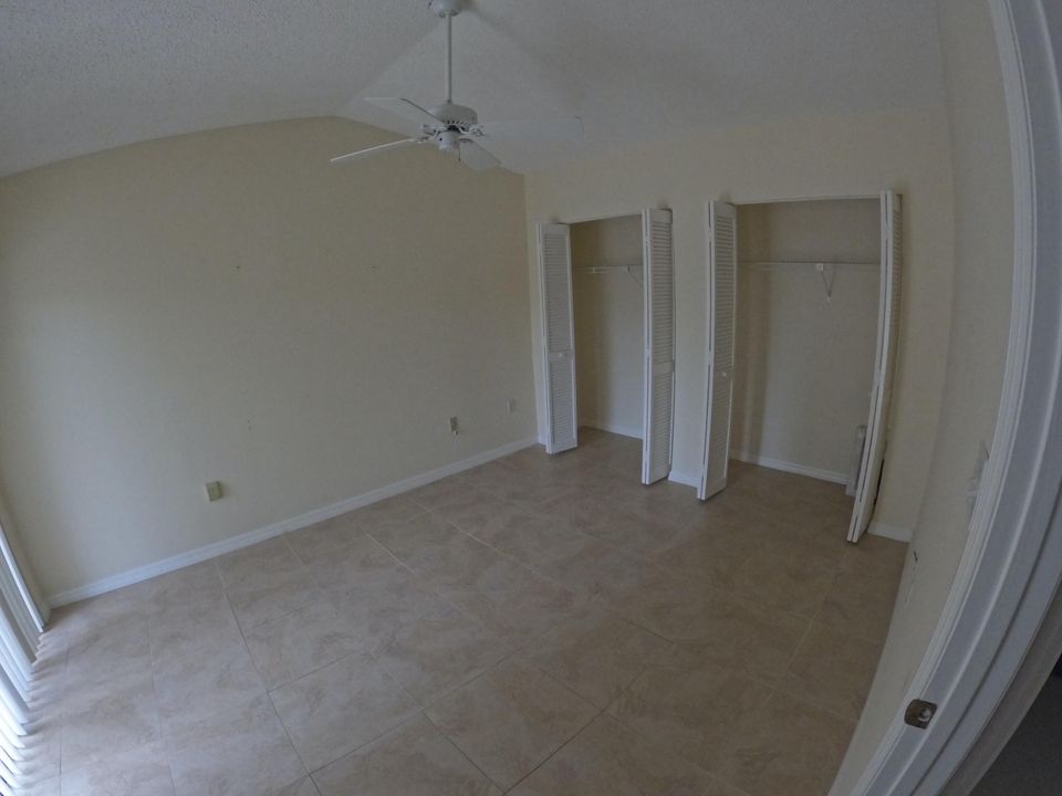 For Sale: $174,900 (2 beds, 2 baths, 1280 Square Feet)