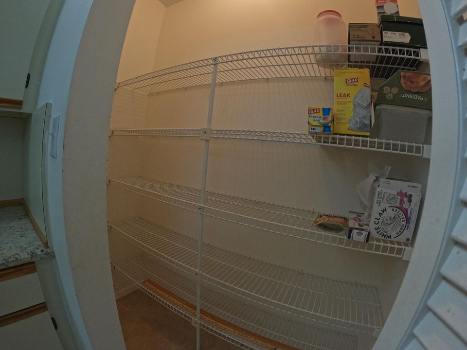 For Sale: $174,900 (2 beds, 2 baths, 1280 Square Feet)