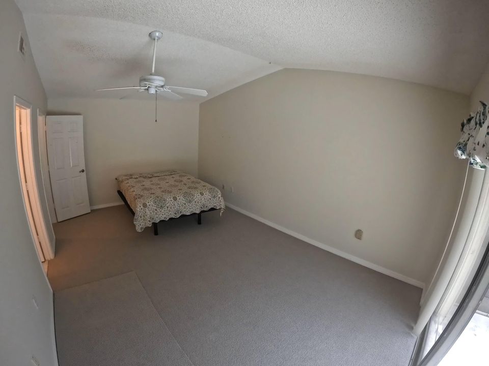 For Sale: $174,900 (2 beds, 2 baths, 1280 Square Feet)
