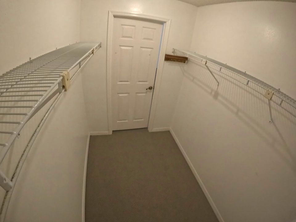 For Sale: $174,900 (2 beds, 2 baths, 1280 Square Feet)