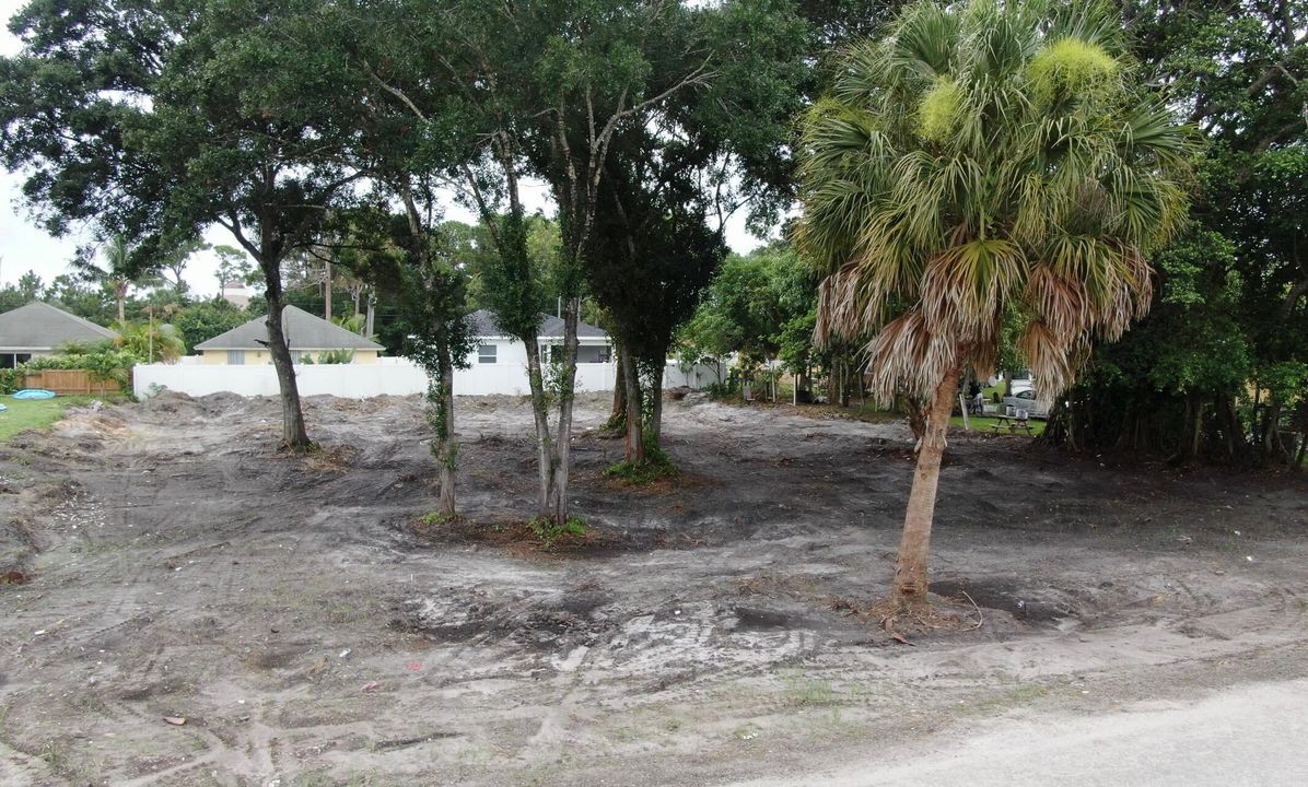 待售: $399,000 (0 贝兹, 0 浴室, 0 平方英尺)