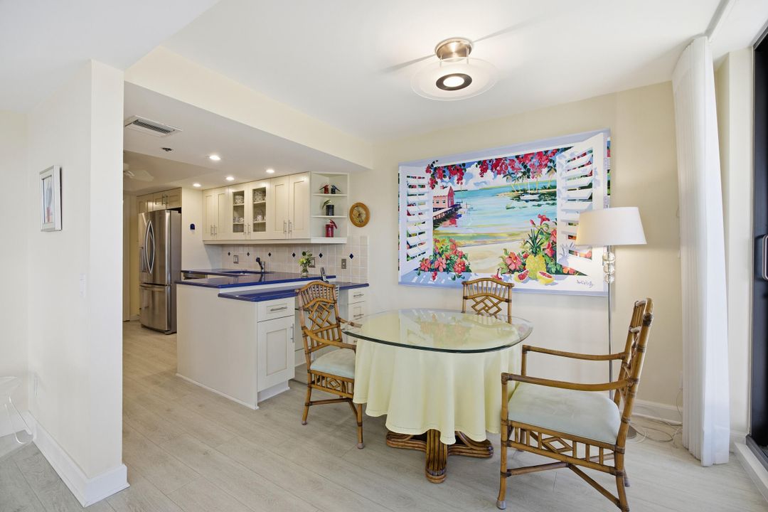 待售: $1,295,000 (3 贝兹, 2 浴室, 2275 平方英尺)