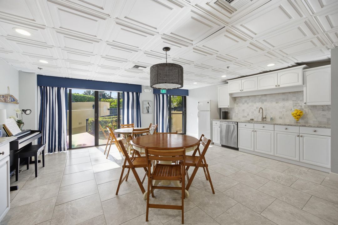 待售: $1,295,000 (3 贝兹, 2 浴室, 2275 平方英尺)