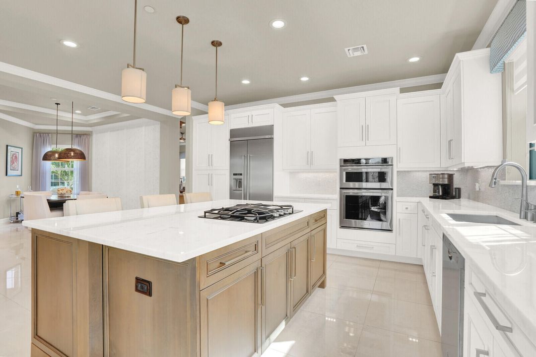 待售: $1,195,000 (3 贝兹, 3 浴室, 2665 平方英尺)