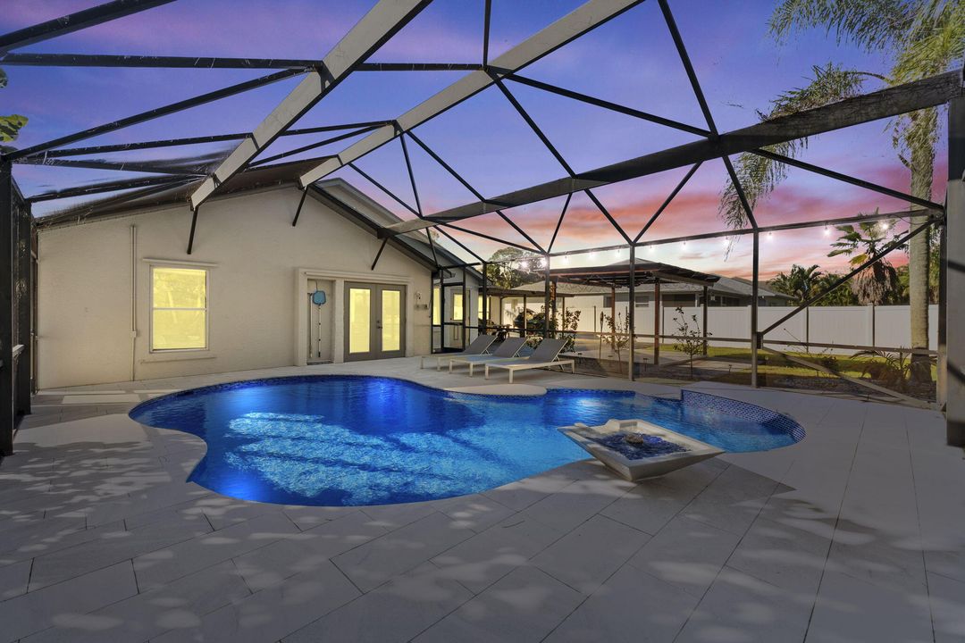 En Venta: $599,999 (3 camas, 2 baños, 1656 Pies cuadrados)