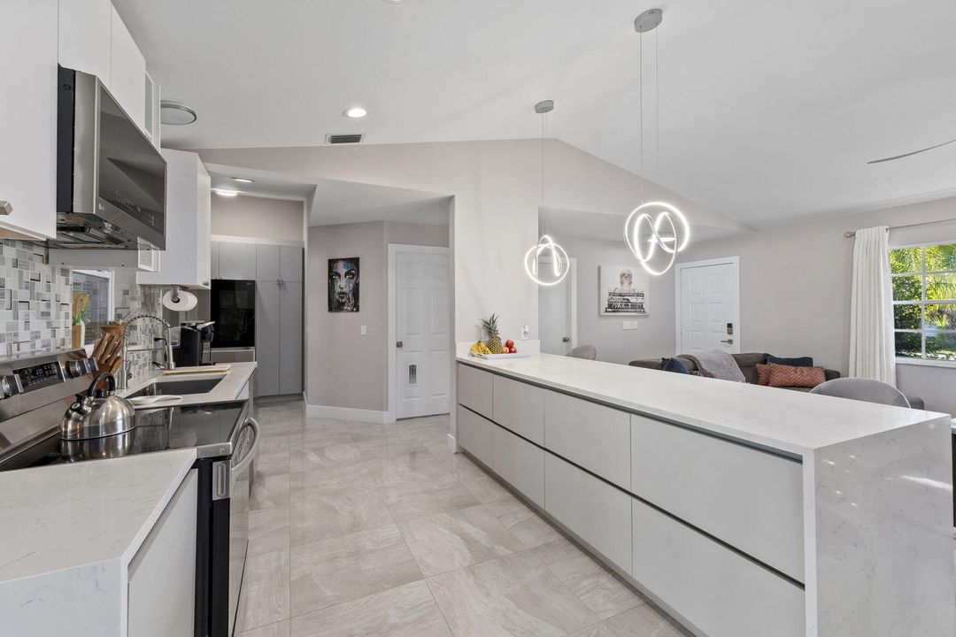 En Venta: $599,999 (3 camas, 2 baños, 1656 Pies cuadrados)