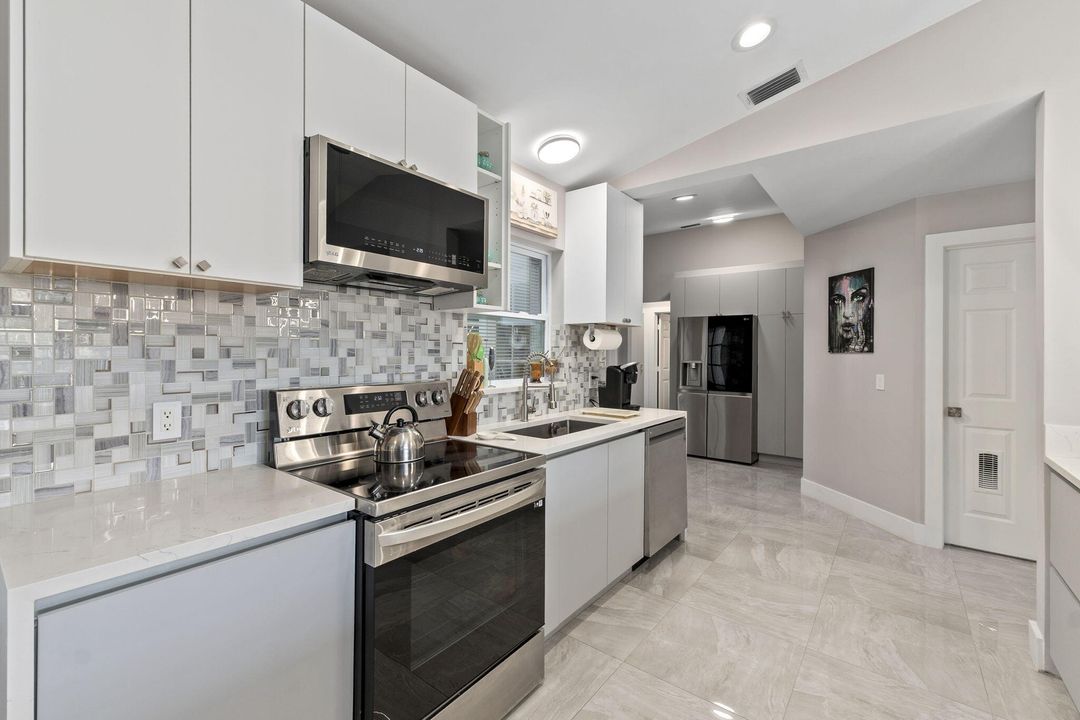 En Venta: $599,999 (3 camas, 2 baños, 1656 Pies cuadrados)