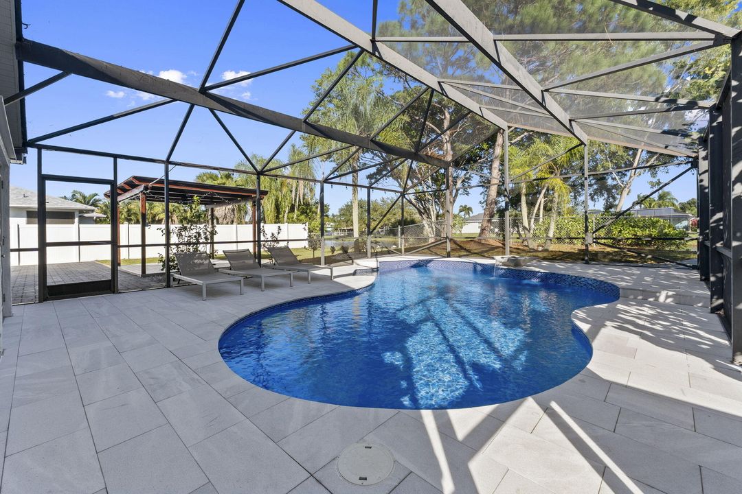 En Venta: $599,999 (3 camas, 2 baños, 1656 Pies cuadrados)