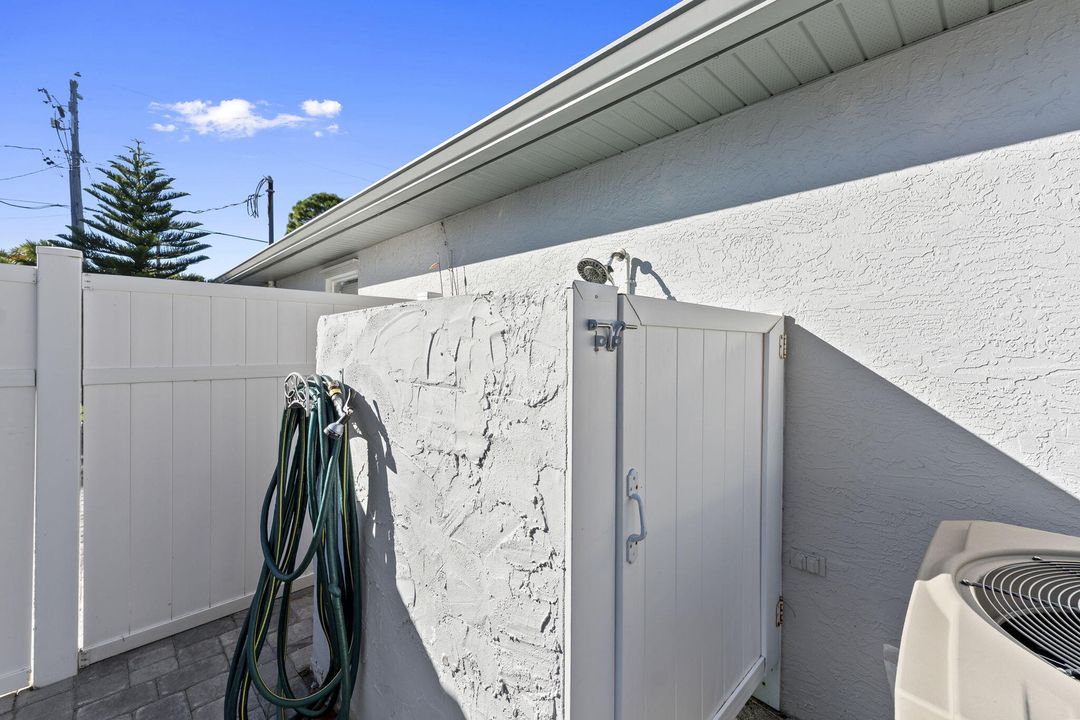 En Venta: $599,999 (3 camas, 2 baños, 1656 Pies cuadrados)