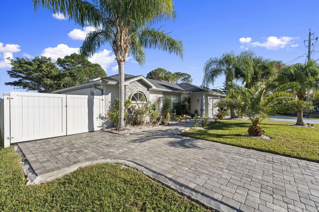 En Venta: $599,999 (3 camas, 2 baños, 1656 Pies cuadrados)