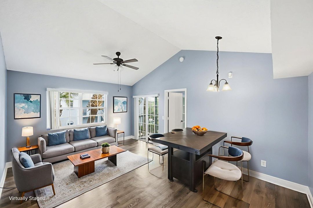 For Sale: $169,900 (2 beds, 2 baths, 874 Square Feet)