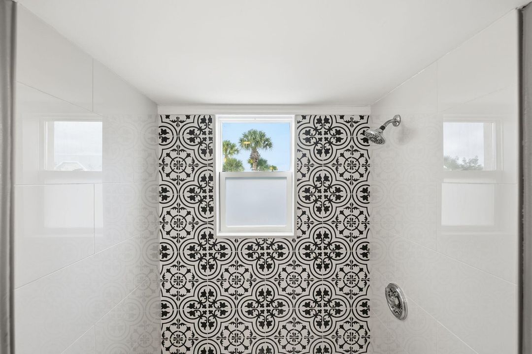 For Sale: $169,900 (2 beds, 2 baths, 874 Square Feet)