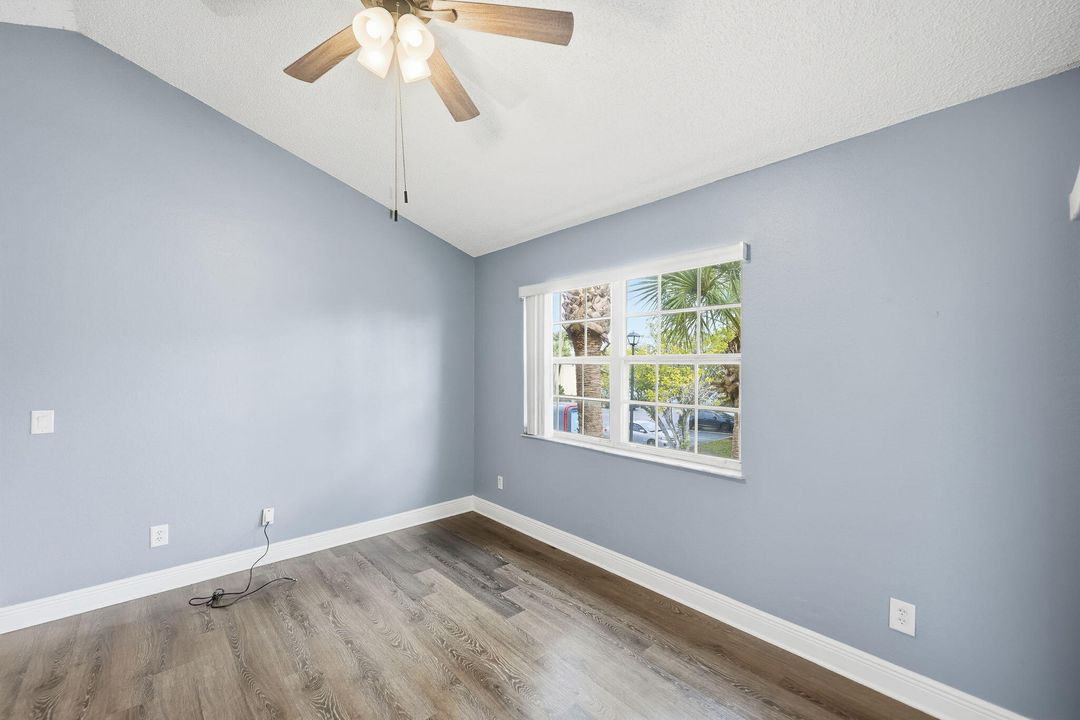 For Sale: $169,900 (2 beds, 2 baths, 874 Square Feet)