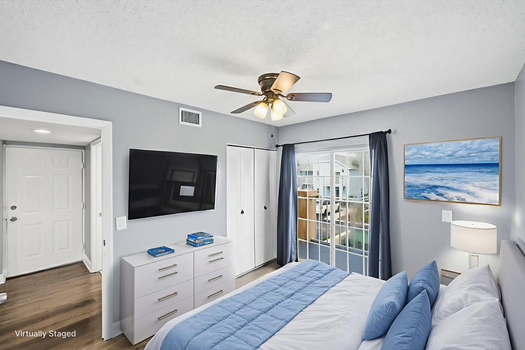 For Sale: $169,900 (2 beds, 2 baths, 874 Square Feet)