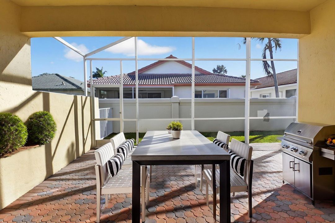 En Venta: $339,900 (3 camas, 2 baños, 1627 Pies cuadrados)