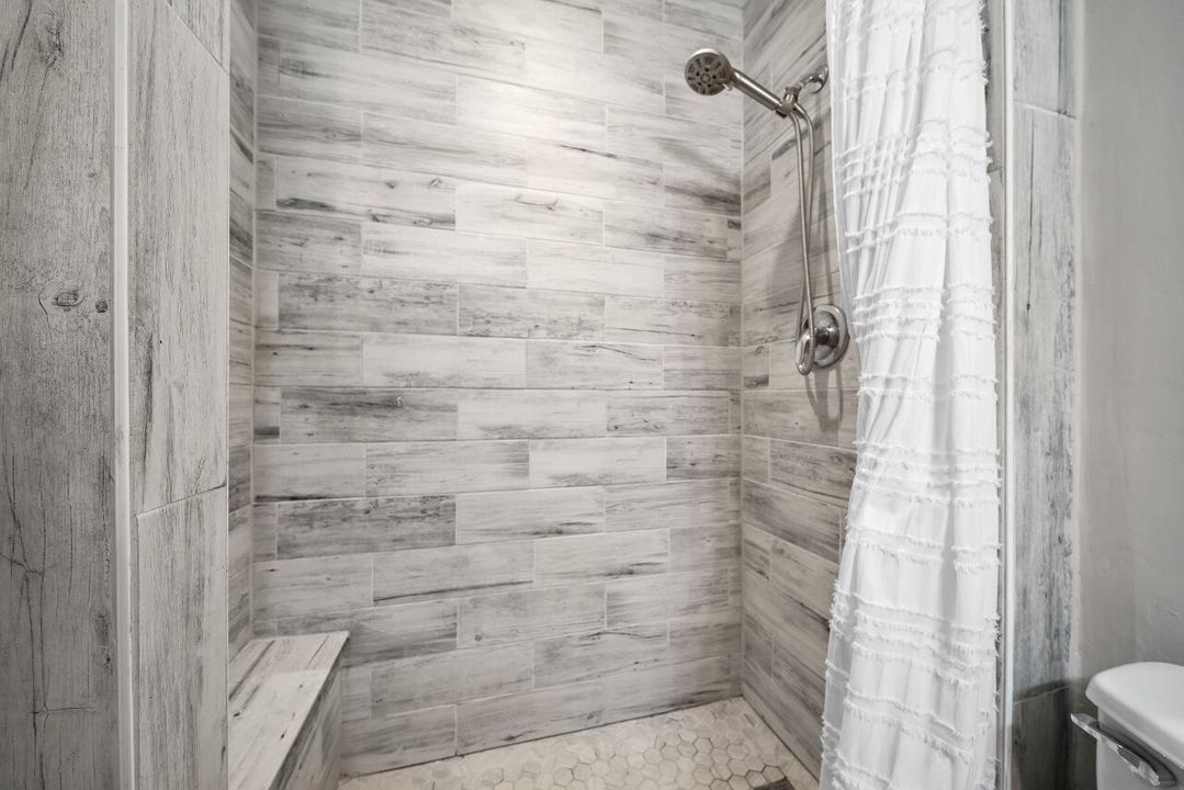 En Venta: $249,900 (2 camas, 2 baños, 1026 Pies cuadrados)