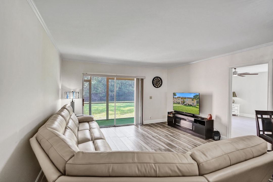 En Venta: $175,000 (2 camas, 2 baños, 1096 Pies cuadrados)