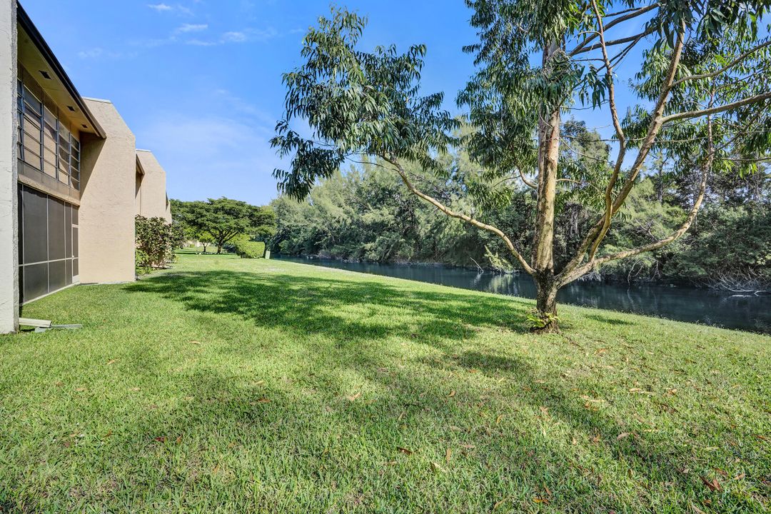 En Venta: $175,000 (2 camas, 2 baños, 1096 Pies cuadrados)