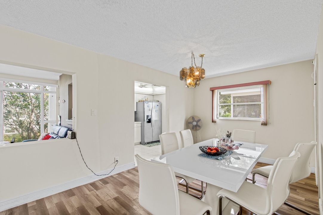 For Sale: $379,000 (2 beds, 2 baths, 1443 Square Feet)