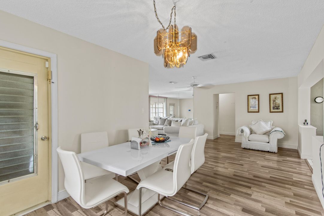 For Sale: $379,000 (2 beds, 2 baths, 1443 Square Feet)