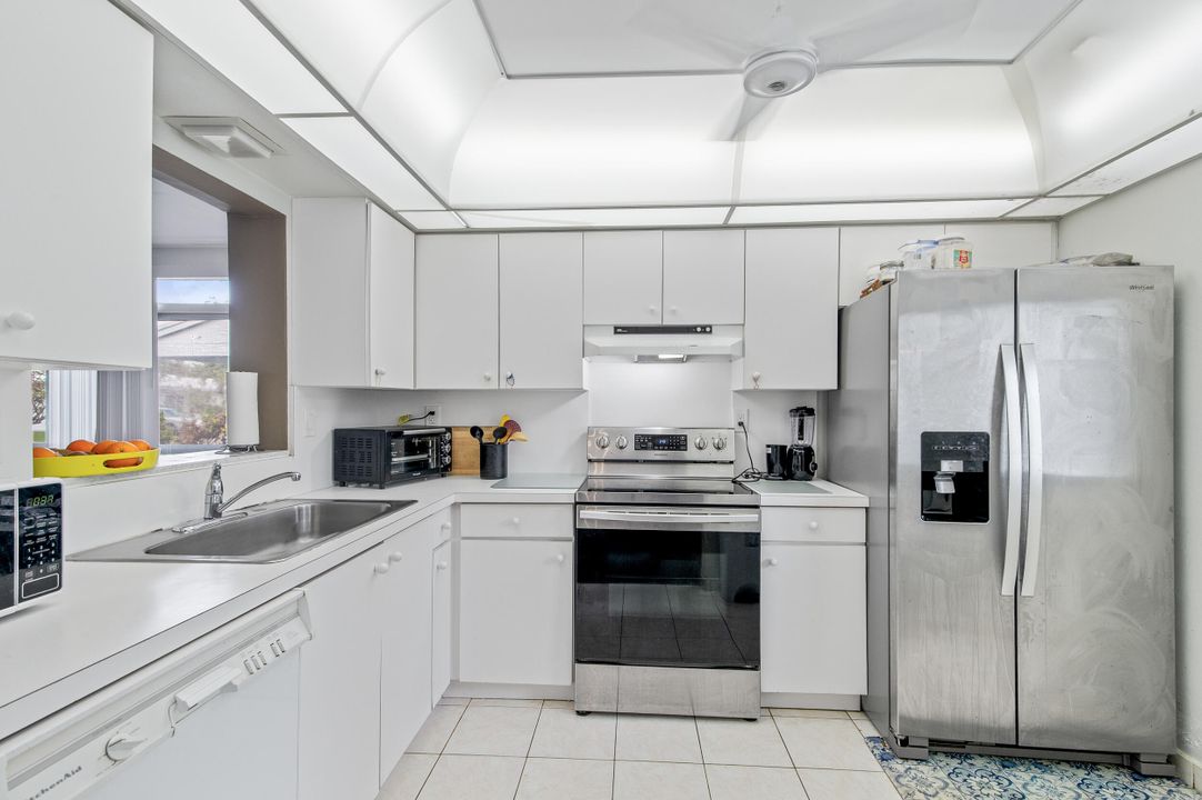 For Sale: $379,000 (2 beds, 2 baths, 1443 Square Feet)