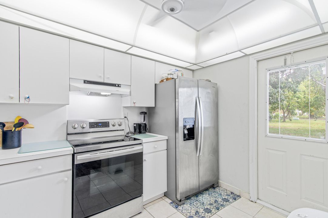 For Sale: $379,000 (2 beds, 2 baths, 1443 Square Feet)