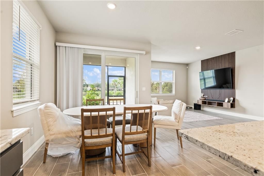 待售: $499,990 (4 贝兹, 2 浴室, 1908 平方英尺)